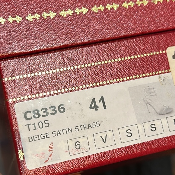 RENÉ CAOVILLA Pearly T-Strap Leather Sandals in Beige Size: 11 | IT 41 - Picture 15 of 16